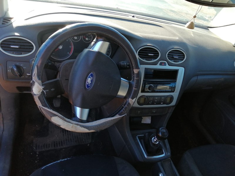 ford focus berlina (cap) del año 2006