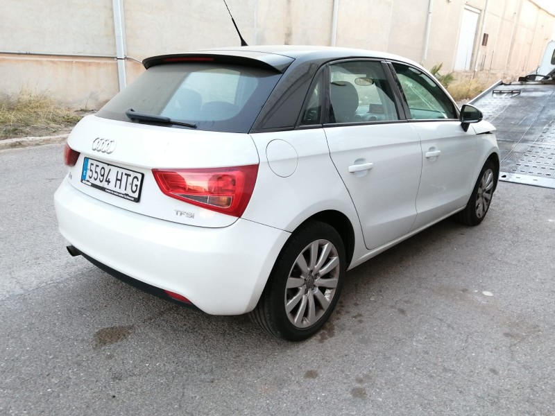 audi a1 sportback (8xa) del año 2013