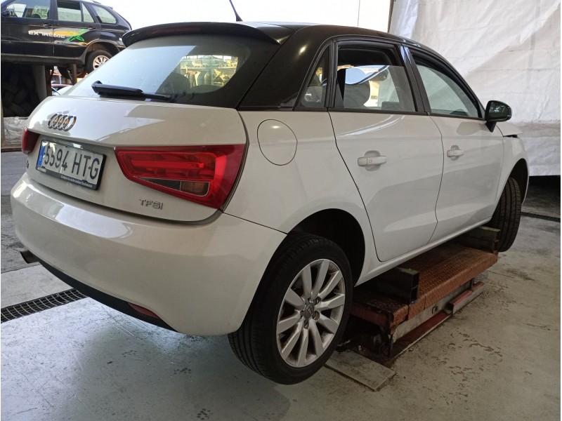 audi a1 sportback (8xa) del año 2013