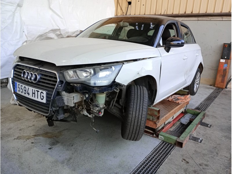 audi a1 sportback (8xa) del año 2013