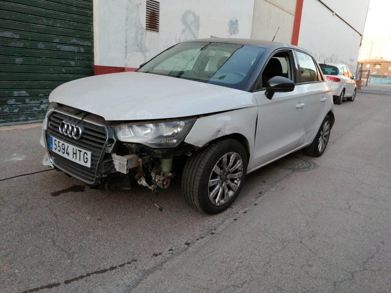 audi a1 sportback (8xa) del año 2013