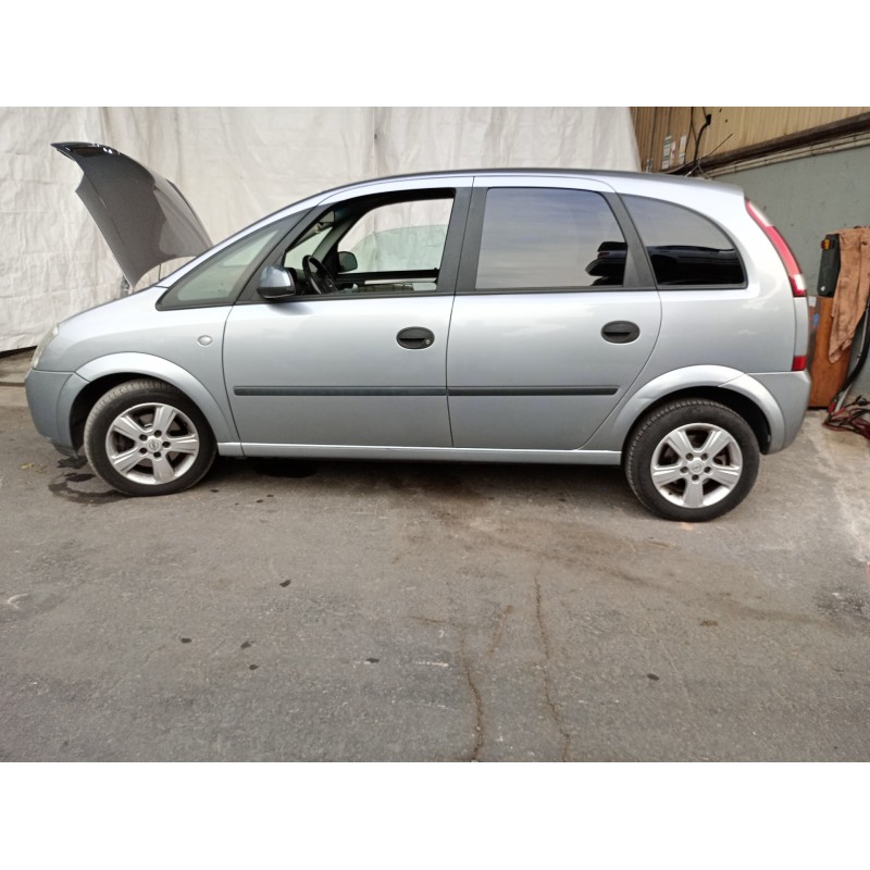 opel meriva del año 2004