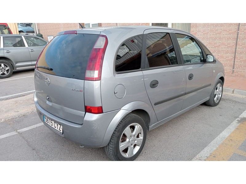 opel meriva del año 2004