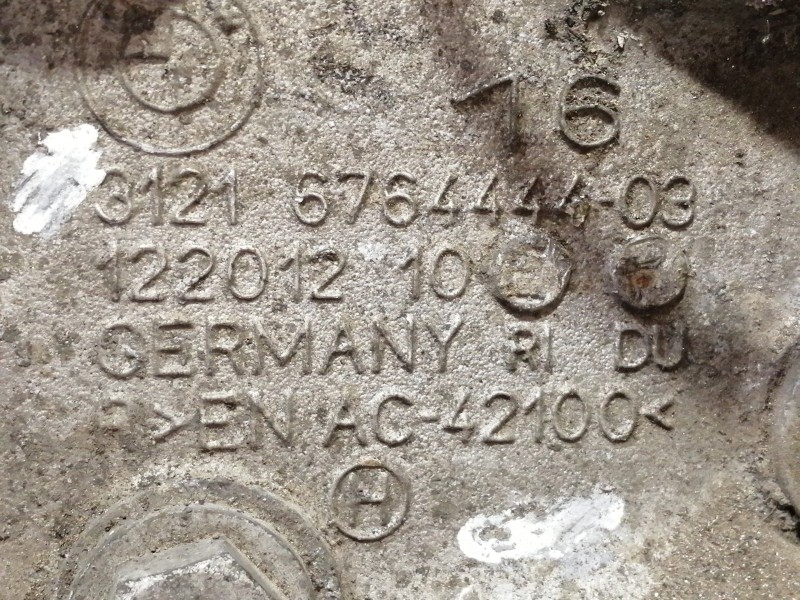 Recambio de mangueta delantera derecha para bmw serie 3 touring (e91) 318i referencia OEM IAM 3121676444403  