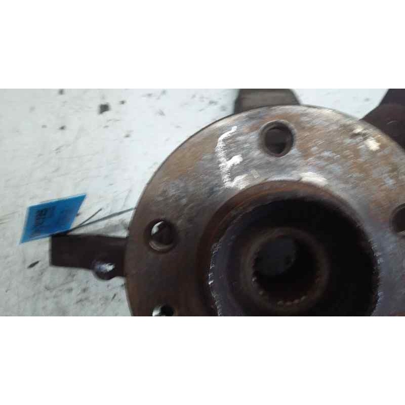 Recambio de mangueta delantera derecha para opel vivaro combi 2.7t corto referencia OEM IAM   