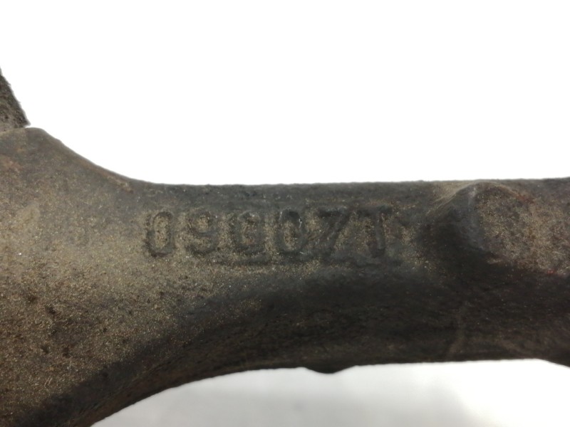 Recambio de mangueta delantera derecha para dacia sandero ambiance referencia OEM IAM 09G07T  