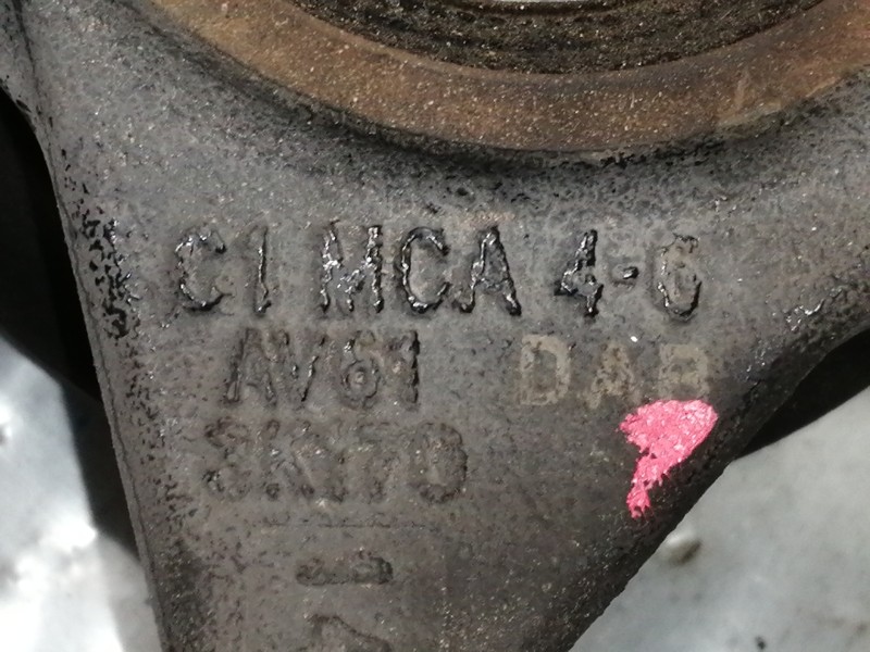 Recambio de mangueta delantera derecha para ford focus lim. (cb8) trend referencia OEM IAM AV613K170 C1MCA46 C8Q0B 