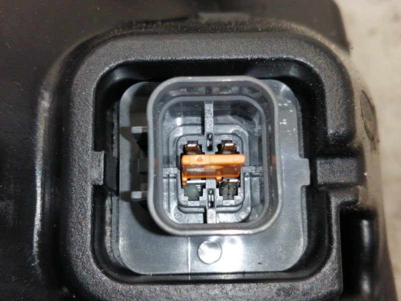 Recambio de faro izquierdo para kia k - serie 2700 / 2500 caja abierta referencia OEM IAM   NUEVO