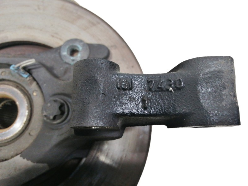 Recambio de mangueta delantera derecha para opel zafira b cosmo referencia OEM IAM 1617430 13197803 5308050