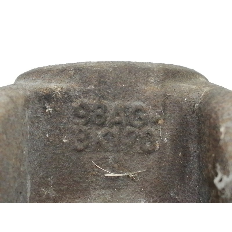 Recambio de mangueta delantera derecha para ford focus berlina (cak) ghia referencia OEM IAM 98AG3K170  