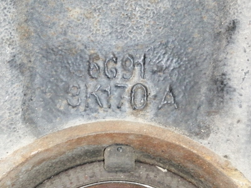 Recambio de mangueta delantera derecha para volvo s80 berlina 2.4 d momentum referencia OEM IAM 6G913K170A  