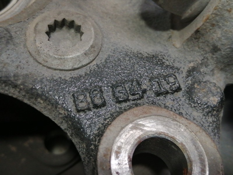 Recambio de mangueta delantera derecha para volkswagen golf vii lim. (bq1) advance referencia OEM IAM 5Q0400054 B63419 