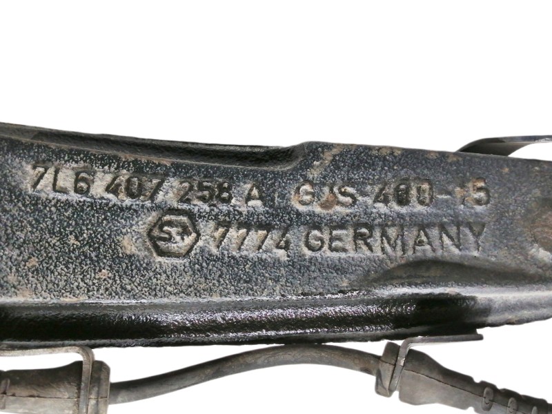 Recambio de mangueta delantera derecha para volkswagen touareg (7la) 2.5 tdi referencia OEM IAM 7L6407258A  