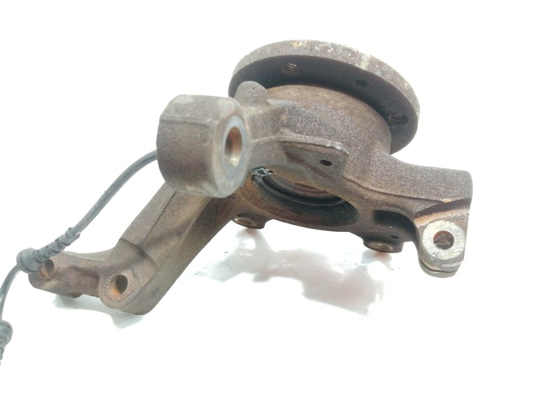 Recambio de mangueta delantera derecha para renault clio iii exception referencia OEM IAM   