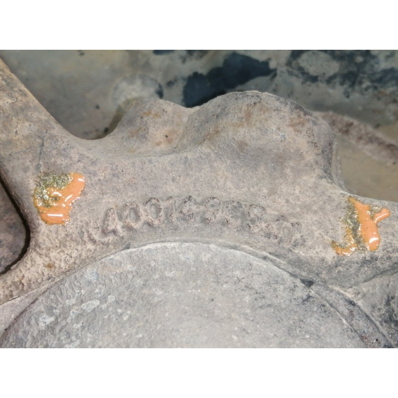 Recambio de mangueta delantera derecha para nissan vanette cargo 2.3 diesel referencia OEM IAM 400149C541  