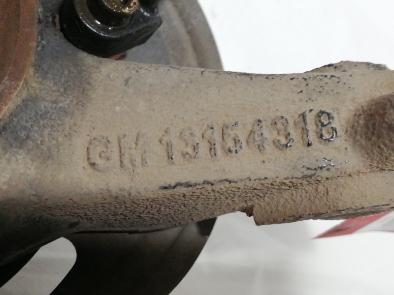 Recambio de mangueta delantera derecha para opel corsa c blue line referencia OEM IAM 13154318  