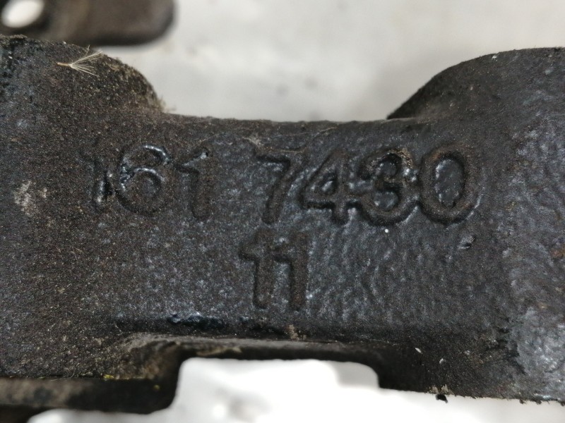 Recambio de mangueta delantera derecha para opel astra gtc 1.9 cdti referencia OEM IAM 13156048 1617430 