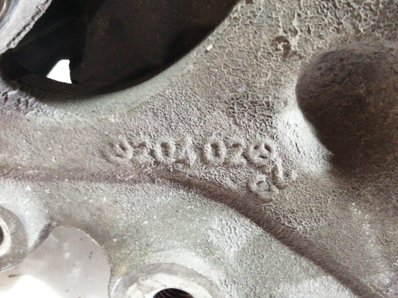 Recambio de mangueta delantera derecha para mercedes-benz clase clk (w209) coupe 320 cdi (209.320) referencia OEM IAM 20402  