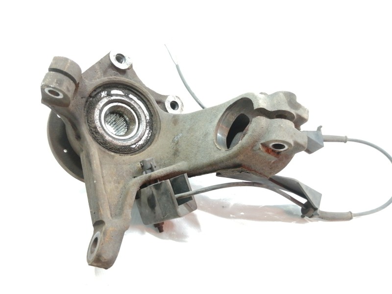 Recambio de mangueta delantera derecha para peugeot 206 cc cc referencia OEM IAM   