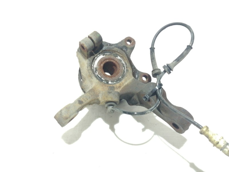 Recambio de mangueta delantera derecha para renault clio ii fase ii (b/cb0) authentique confort referencia OEM IAM   