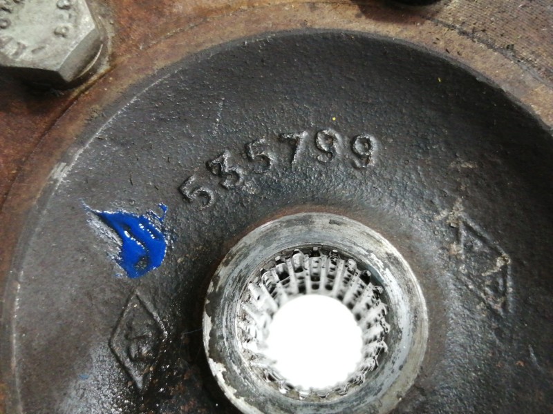 Recambio de mangueta delantera derecha para renault 5 tl (2-ptas.) (r 1222/1227) referencia OEM IAM 535799  