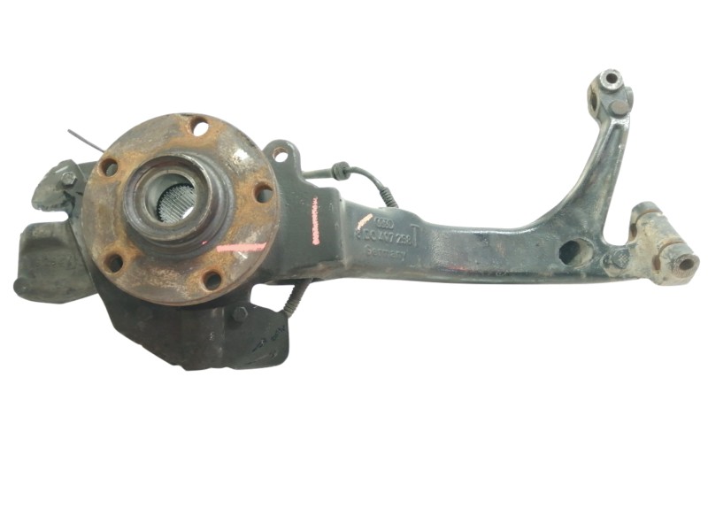 Recambio de mangueta delantera derecha para volkswagen passat berlina (3b2) comfortline referencia OEM IAM 8D0407258  