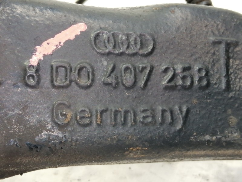 Recambio de mangueta delantera derecha para volkswagen passat berlina (3b2) comfortline referencia OEM IAM 8D0407258  