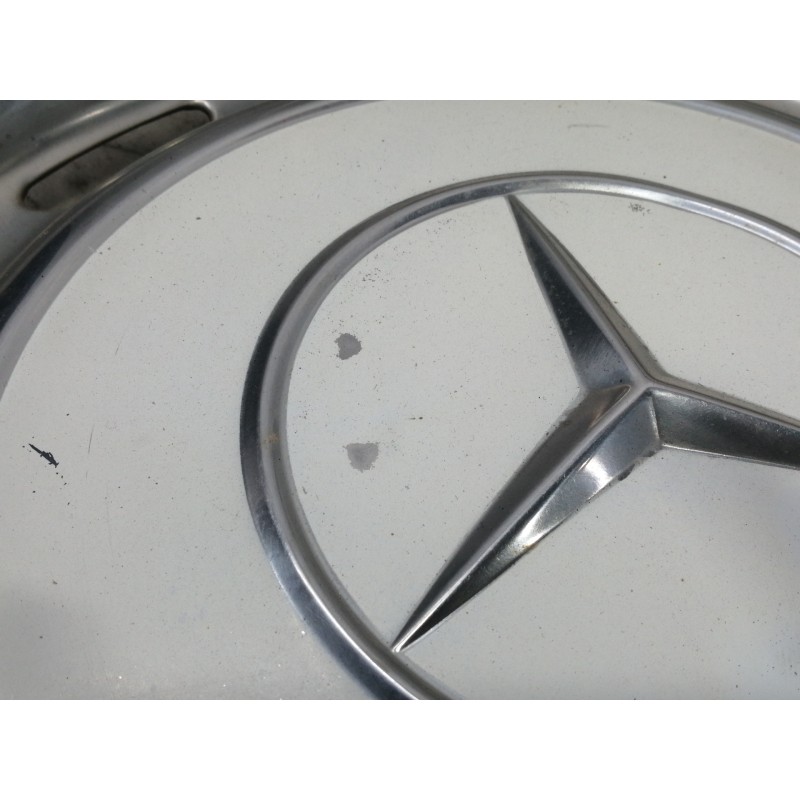 Recambio de tapacubos para mercedes-benz clase e (w123) berlina+coupe d 300 referencia OEM IAM   4 TAPACUBOS
