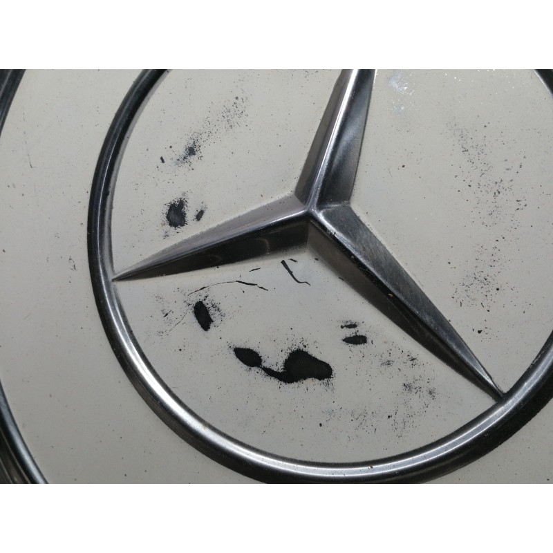 Recambio de tapacubos para mercedes-benz clase e (w123) berlina+coupe d 300 referencia OEM IAM   4 TAPACUBOS