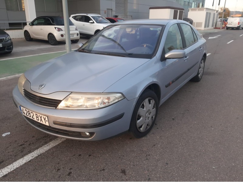 renault laguna ii (bg0) del año 2002