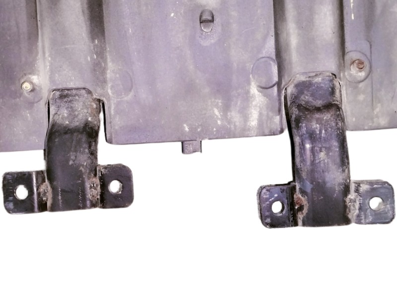 Recambio de paso rueda delantero izquierdo para nissan atleon 120 referencia OEM IAM ALETAINFERIOR  