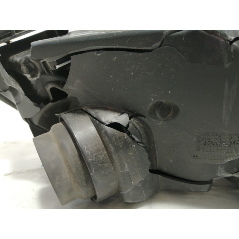 Recambio de faro derecho para audi a4 avant (8w5) básico referencia OEM IAM 8W0941006XENON 030129627200 668AH521S VER COMENTARIO