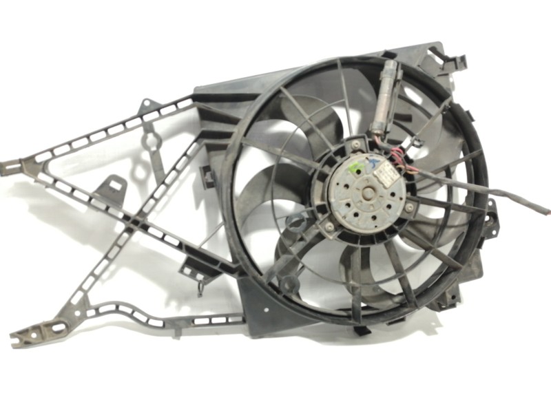 Recambio de electroventilador para opel vectra b berlina referencia OEM IAM 0130303283 52464705 