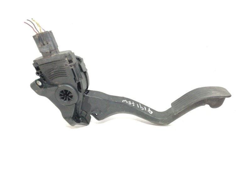 Recambio de pedal acelerador para peugeot 207 x-line referencia OEM IAM 968075688002  