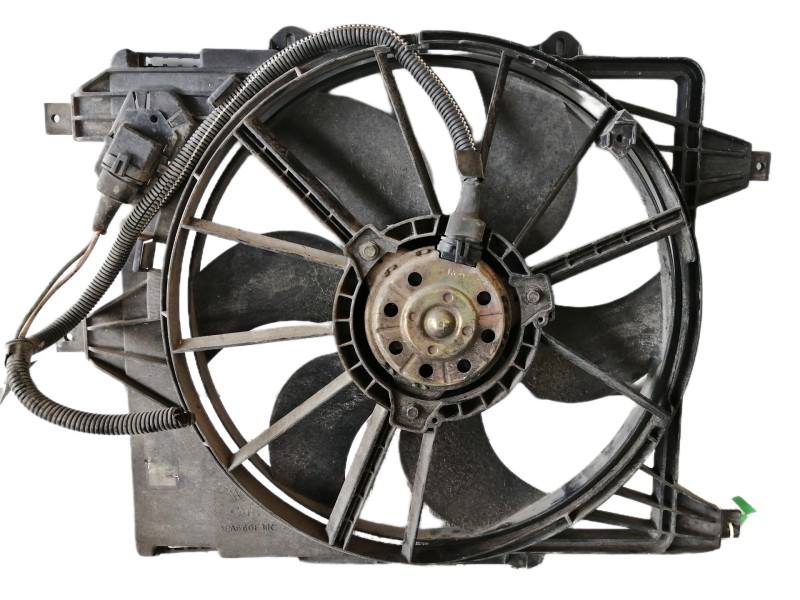 Recambio de electroventilador para renault kangoo 4x4 authentique (kc0s/v) referencia OEM IAM 8240370  