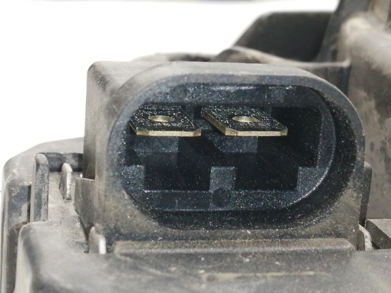 Recambio de electroventilador para renault megane iii coupe dynamique referencia OEM IAM 214812415R MM11153 F52031