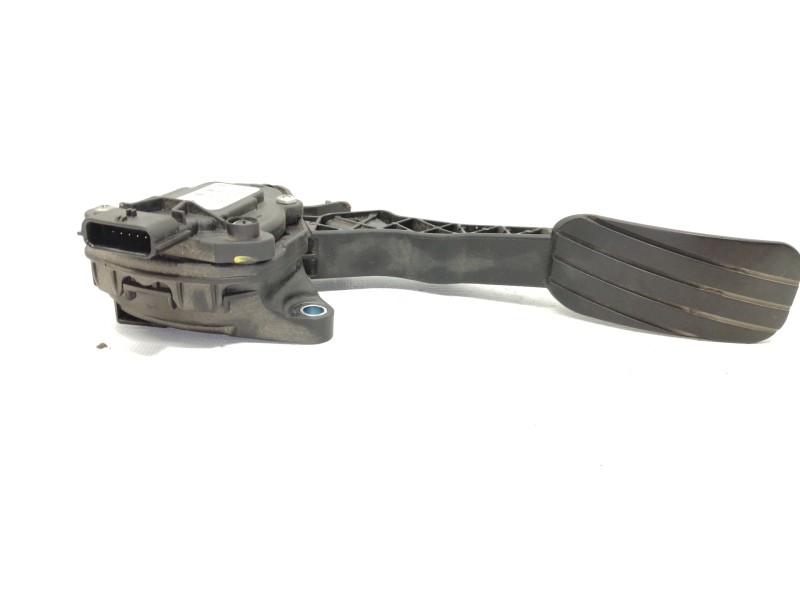 Recambio de pedal acelerador para renault master pritsche/fgst l2h1 3,5t referencia OEM IAM 8200672369C  