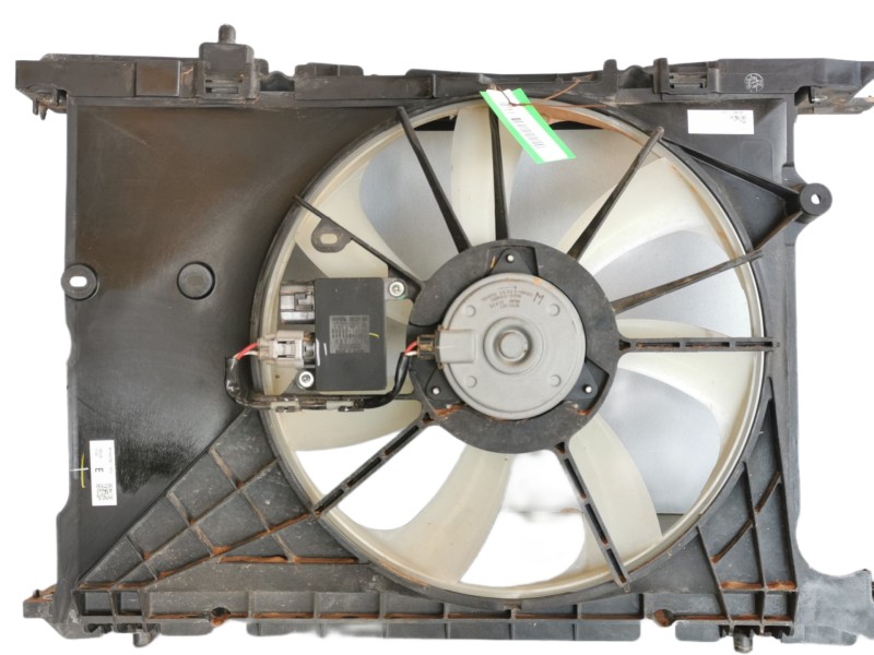 Recambio de electroventilador para toyota auris ts referencia OEM IAM MF422750 4993003351 