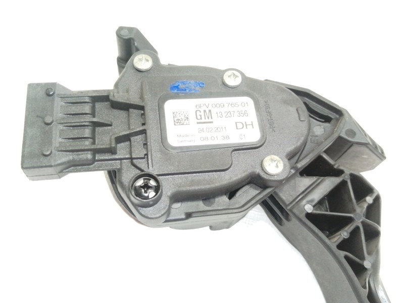Recambio de pedal acelerador para opel insignia berlina cosmo referencia OEM IAM 13237356 6PV00976501 