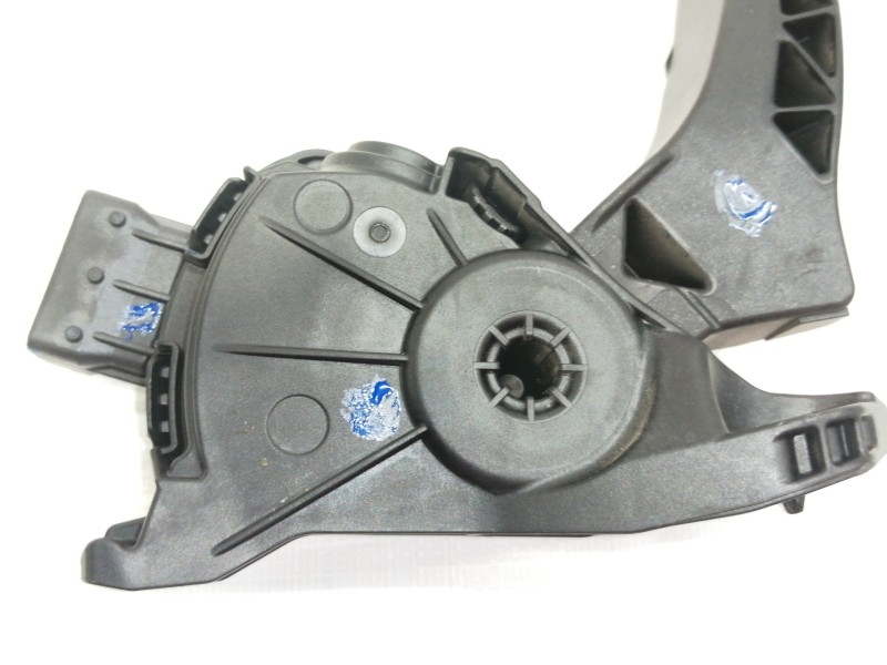 Recambio de pedal acelerador para opel insignia berlina cosmo referencia OEM IAM 13237356 6PV00976501 