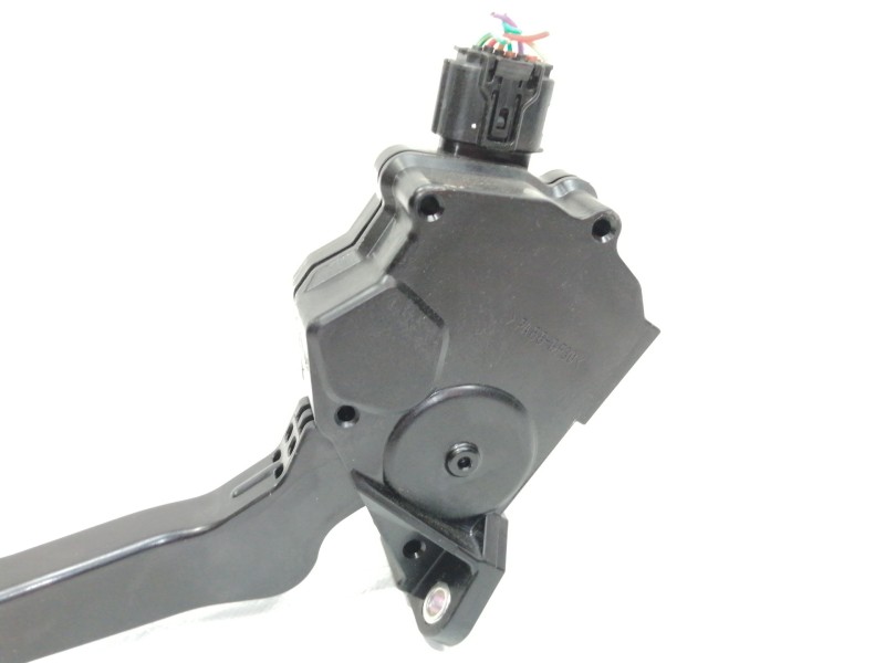 Recambio de pedal acelerador para subaru xv (g5) executive plus referencia OEM IAM 36010FL031  