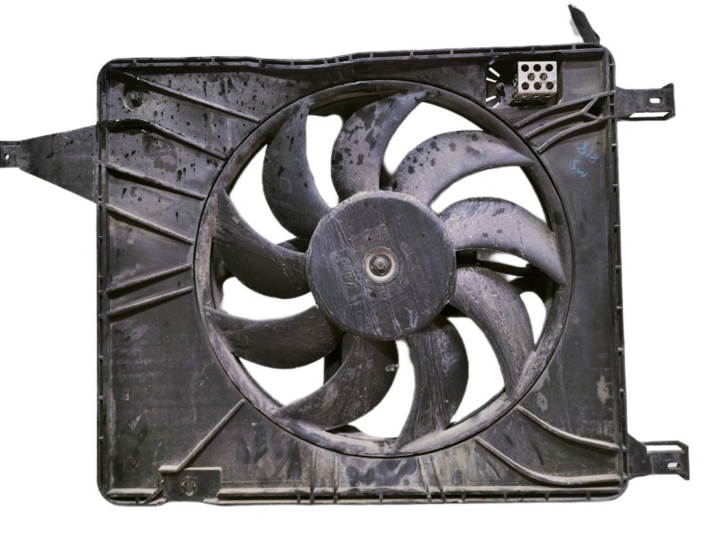 Recambio de electroventilador para nissan qashqai (j10) visia referencia OEM IAM 8200045082 23052012 5393199 