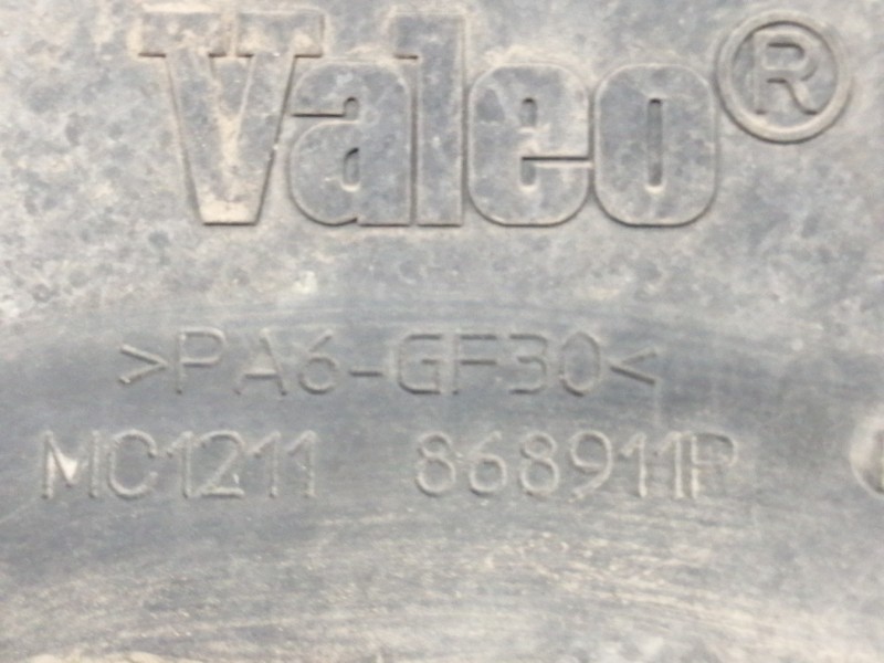 Recambio de electroventilador para chrysler voyager (rg) 2.5 crd se referencia OEM IAM 868500SJ MC1211868911P / 868911P 868501E 