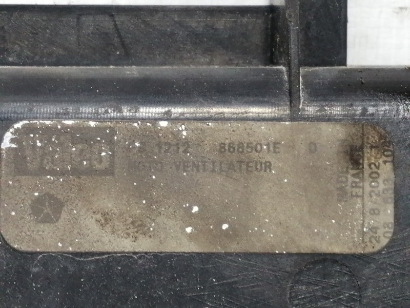 Recambio de electroventilador para chrysler voyager (rg) 2.5 crd se referencia OEM IAM 868500SJ MC1211868911P / 868911P 868501E 