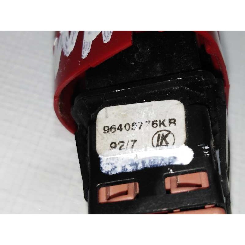 Recambio de warning para citroën c3 1.1 collection referencia OEM IAM 96405776KR  