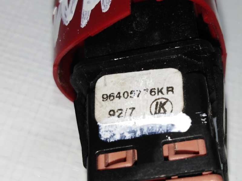 Recambio de warning para citroën c3 1.1 collection referencia OEM IAM 96405776KR  