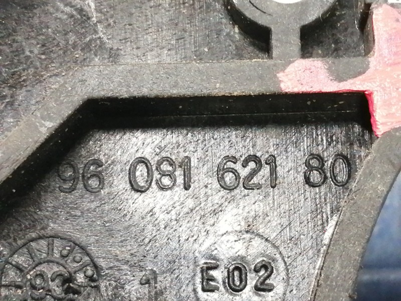 Recambio de tapa exterior combustible para citroën xantia berlina 1.6i x / 1.6 x referencia OEM IAM 9608162180 9608162080 