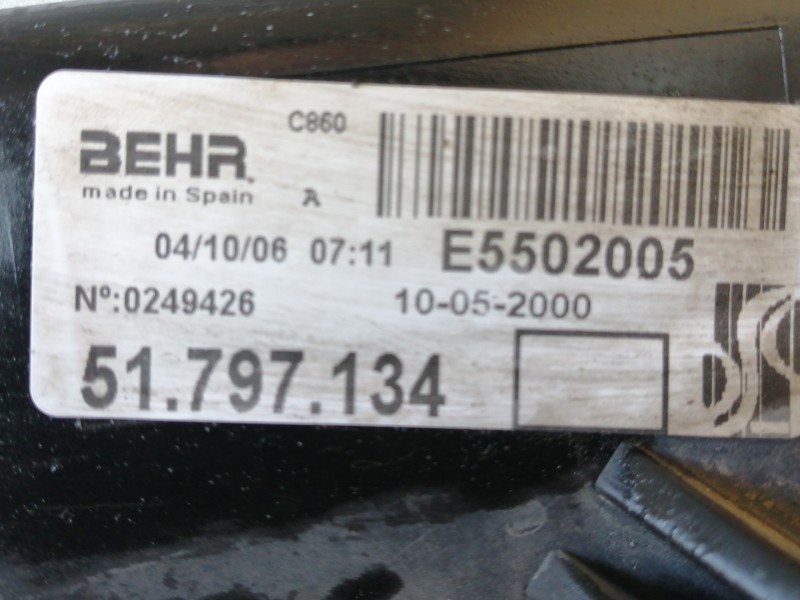 Recambio de electroventilador para fiat grande punto (199) 1.4 referencia OEM IAM 51797134 E5502005 / E5480005 51797135