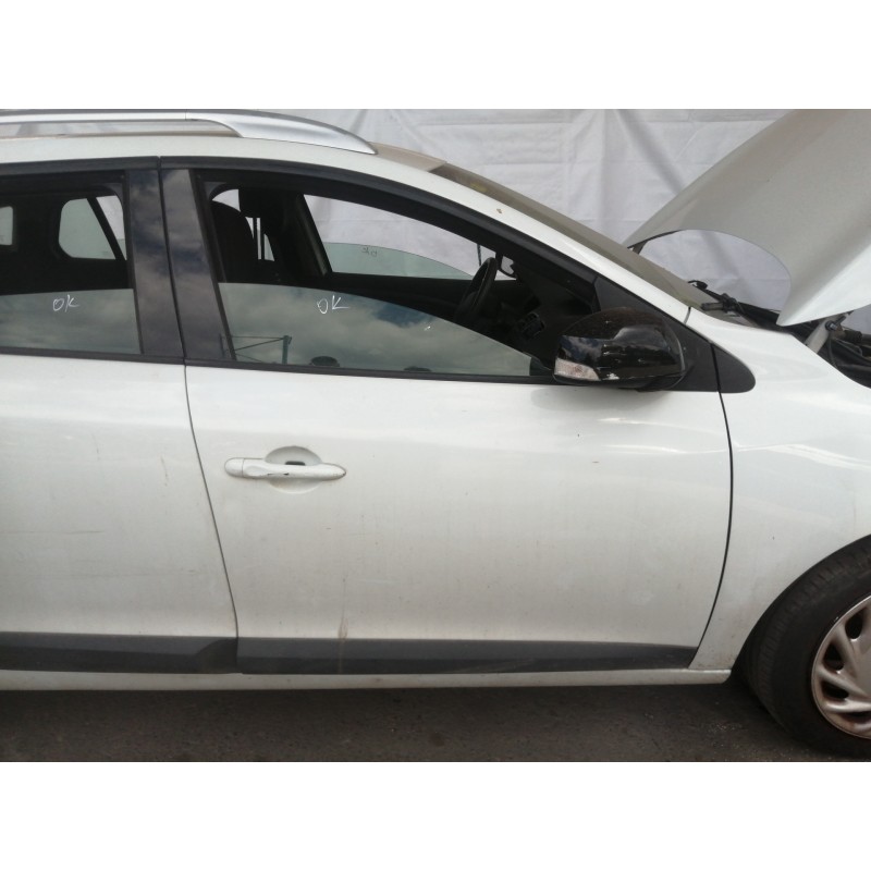 Recambio de puerta delantera derecha para renault megane iii sport tourer business referencia OEM IAM   