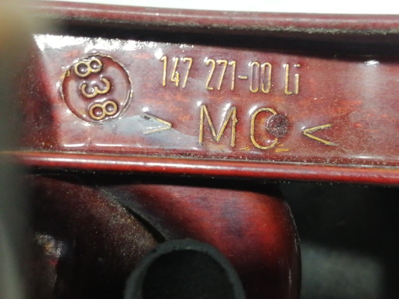 Recambio de faro antiniebla izquierdo para bmw serie 3 berlina (e46) 320d referencia OEM IAM 14727100  